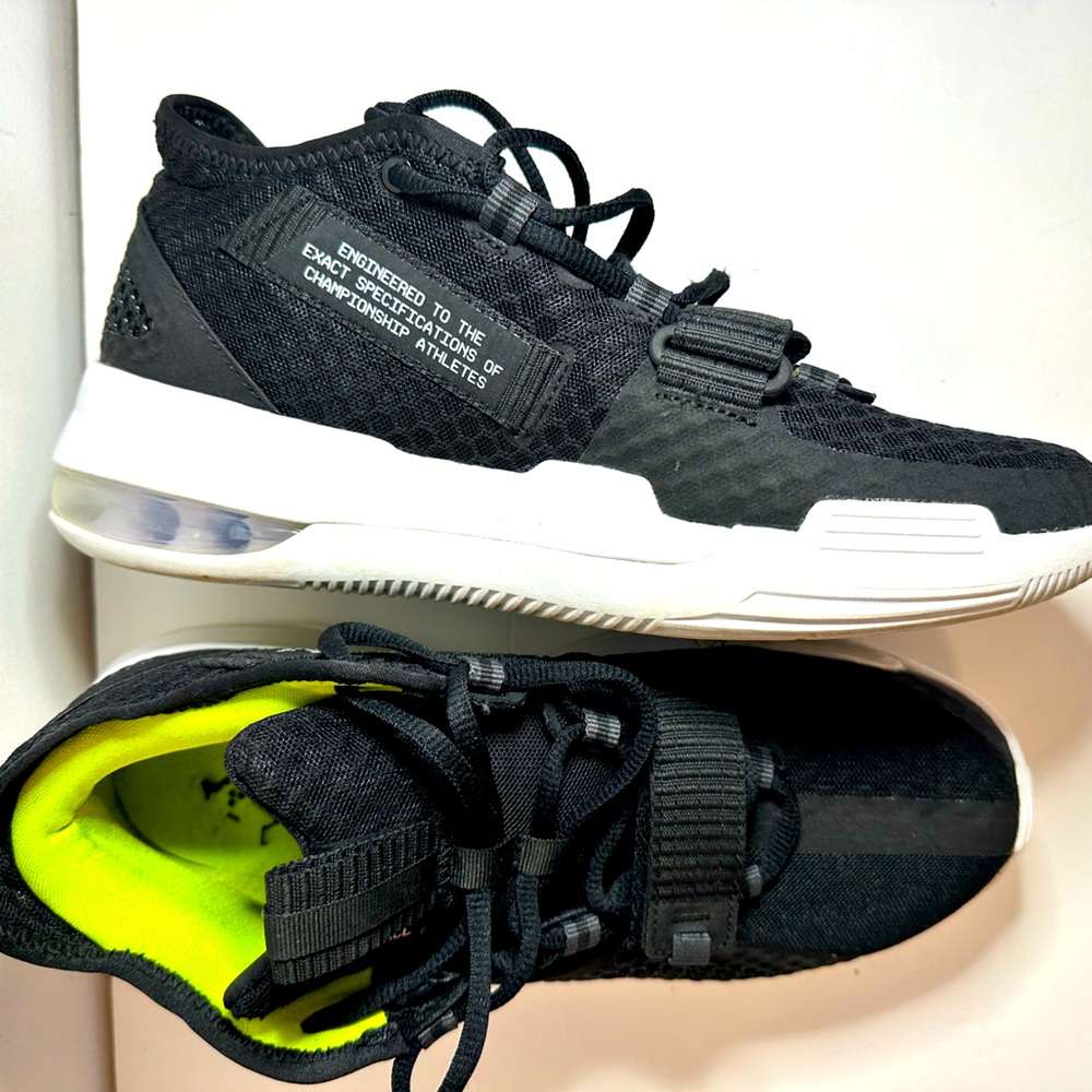 Nike Air Force Max Low